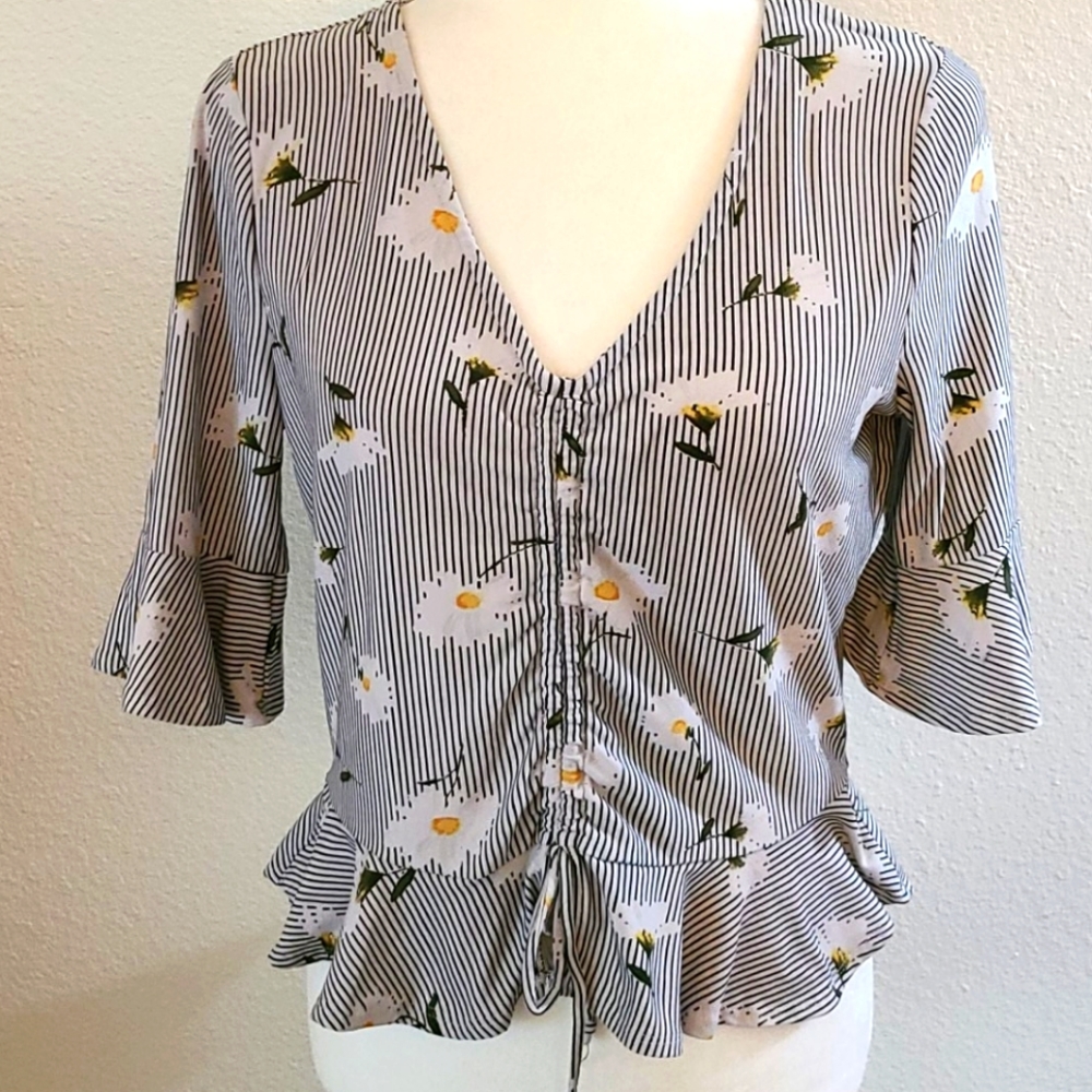 Almost Famous Daisies Do Tell Ruched Peplum Top